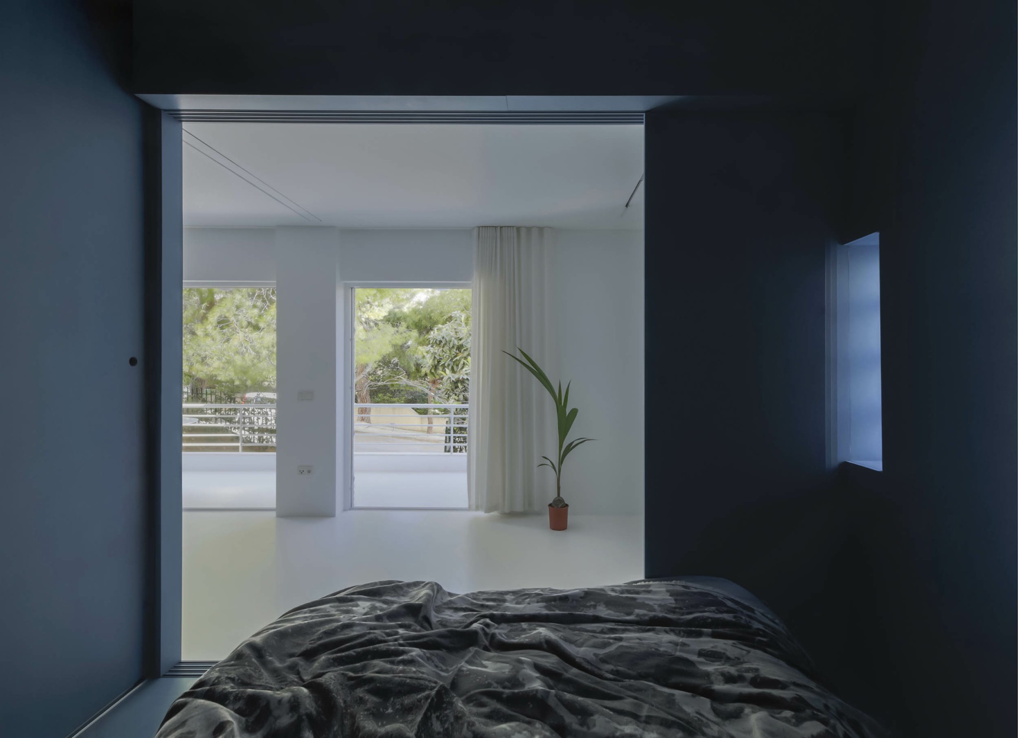 Πώς ένα διαμέρισμα 36 τ.μ. στη Βουλιαγμένη μεταμορφώθηκε και πήρε βραβείο interior design