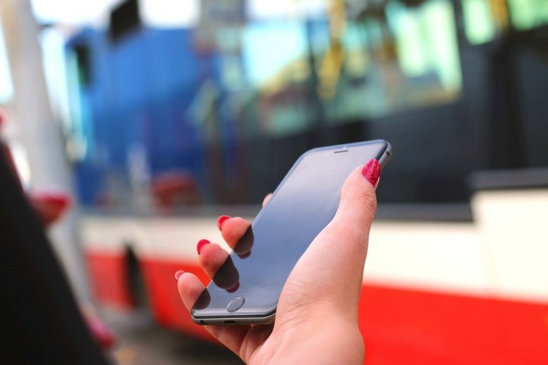 ΟΑΣΑ τηλεματική για συσκευές iPhone: Οι αλλαγές στο app για τα λεωφορεία και τα τρόλεϊ (pics)