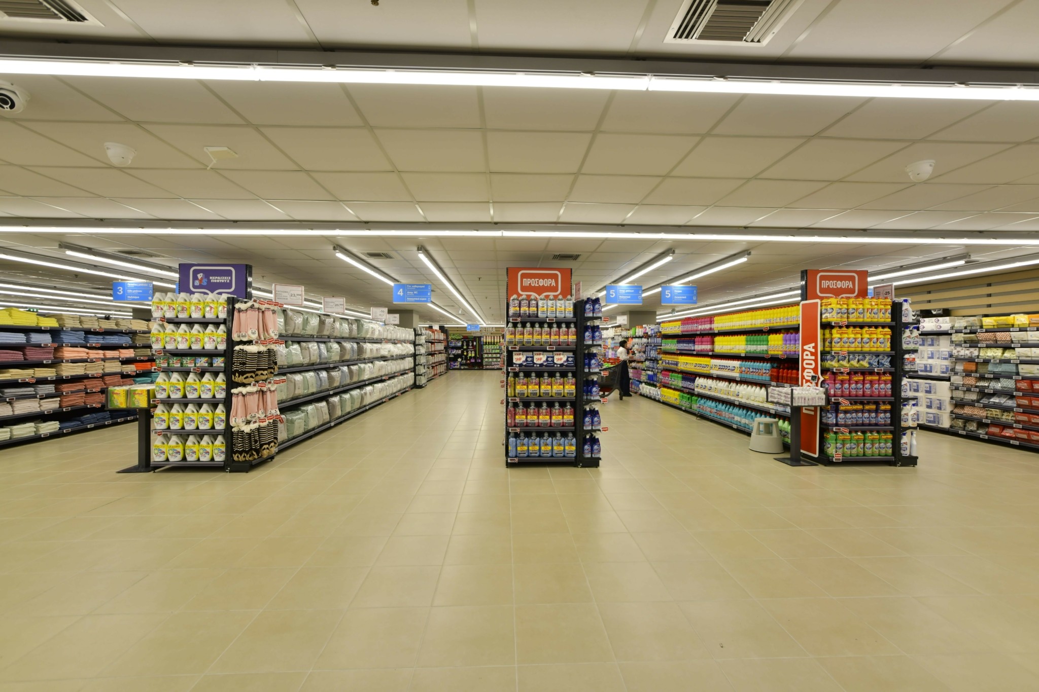 Εγκαινιάστηκε το ανανεωμένο Mega ΑΒ Βασιλόπουλος στην Νέα Ερυθραία (pic)