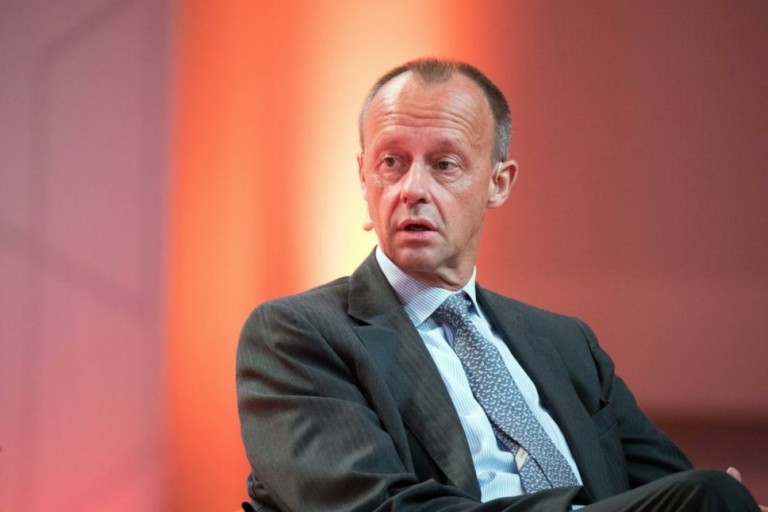 Τι ζητεί η αυτοκινητοβιομηχανία από την κυβέρνηση του Μερτς