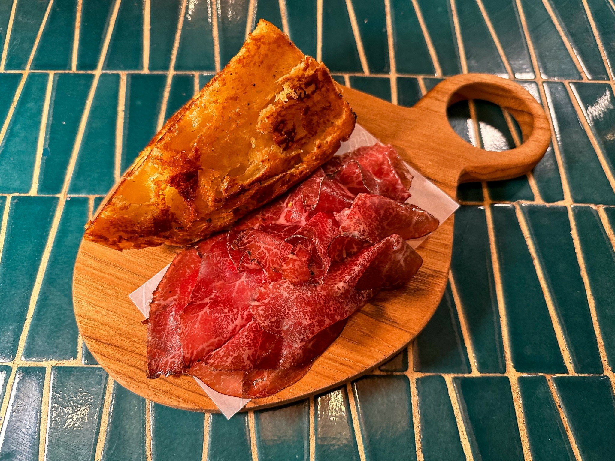 Τα πιο εθιστικά πιάτα με κρέας στην Αθήνα