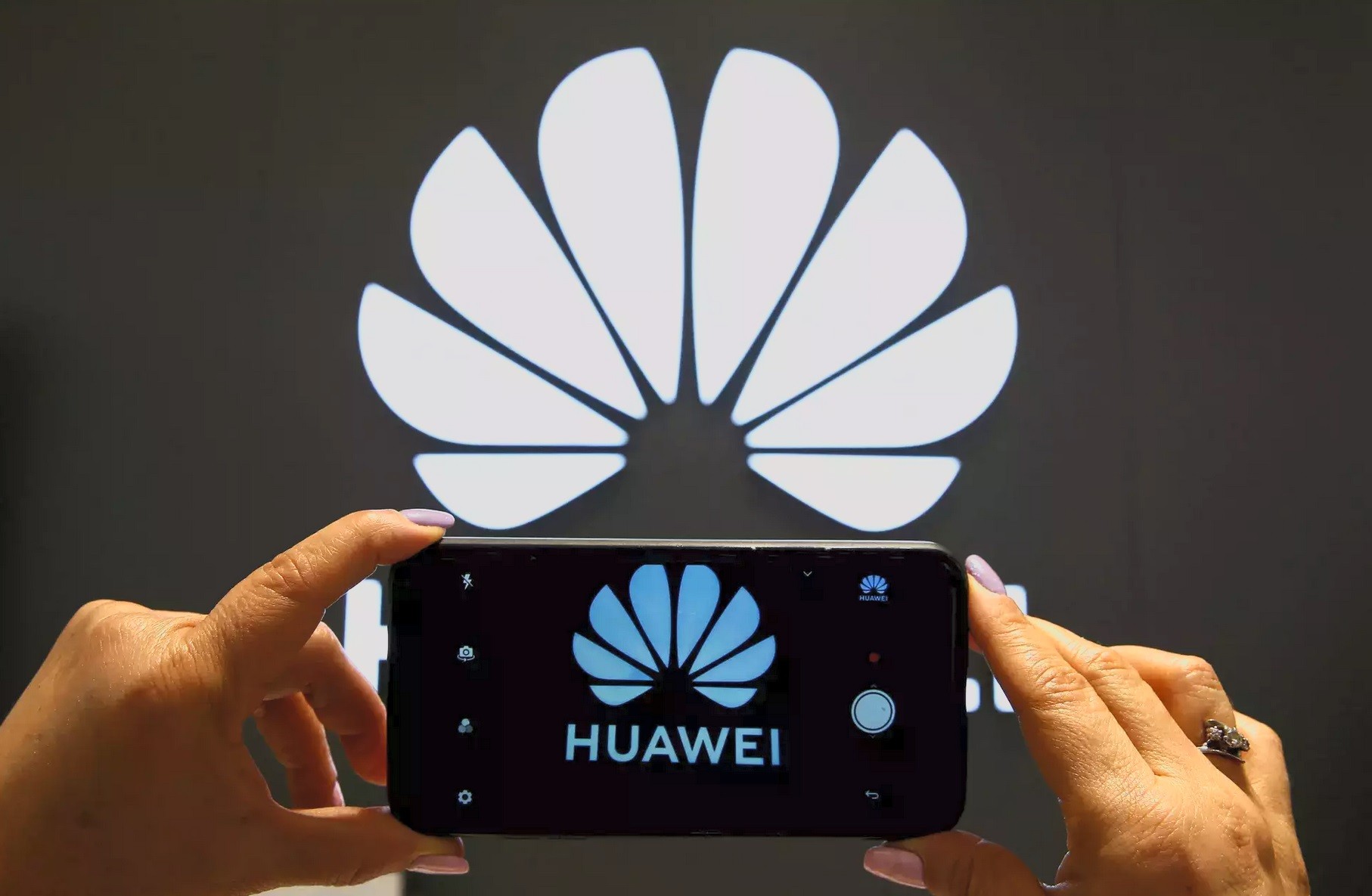 Huawei: Πώς αυξήθηκαν κατά 65% τα κέρδη του κινεζικού κολοσσού (γράφημα)