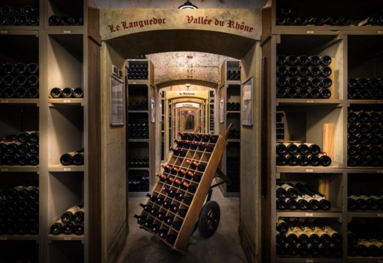 7 επικά κελάρια για τους πιο απαιτητικούς συλλέκτες κρασιών