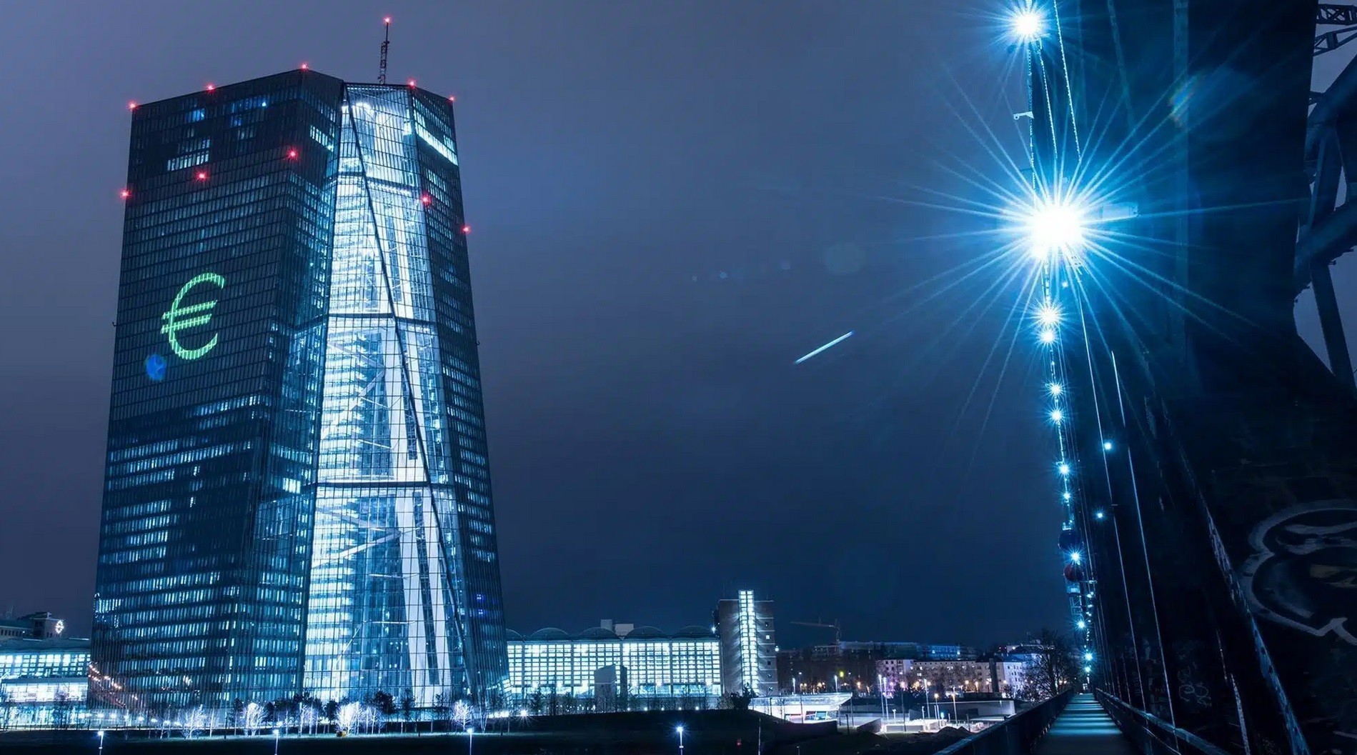 Σε κατάσταση αναμονής για νέα δεδομένα βρίσκονται τα στελέχη της ΕΚΤ (πίνακες)