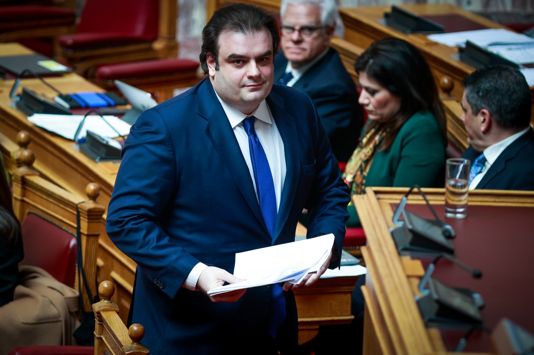 Πιερρακάκης: Επανέρχεται η 5ήμερη αποβολή για περιστατικά bullying – Τι αλλάζει με τις απουσίες των μαθητών (vid)