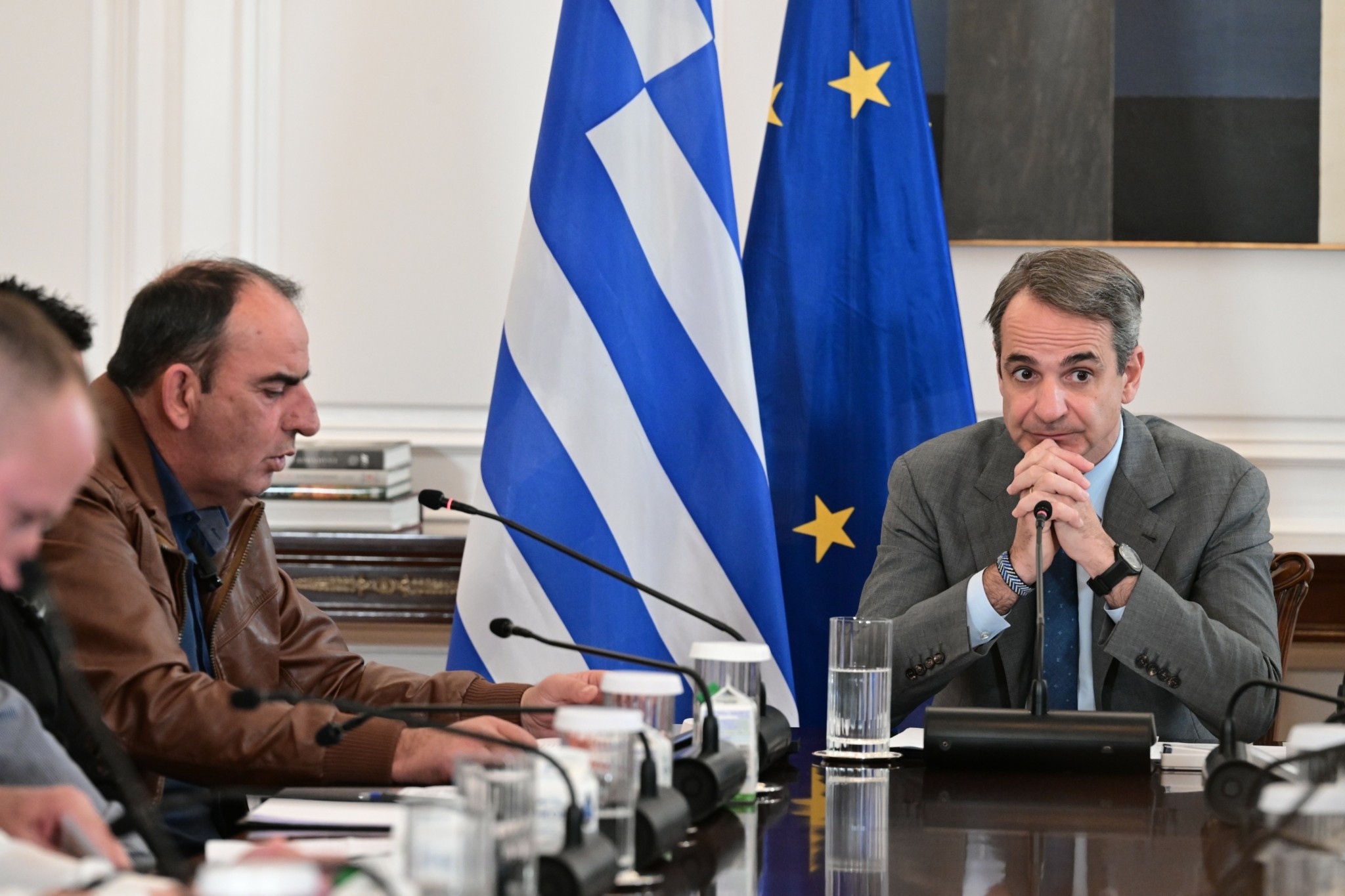 Μητσοτάκης σε αγρότες Θεσσαλίας: Συμφωνούμε ότι πολλά από τα αιτήματα των αγροτών είναι δίκαια (vid)