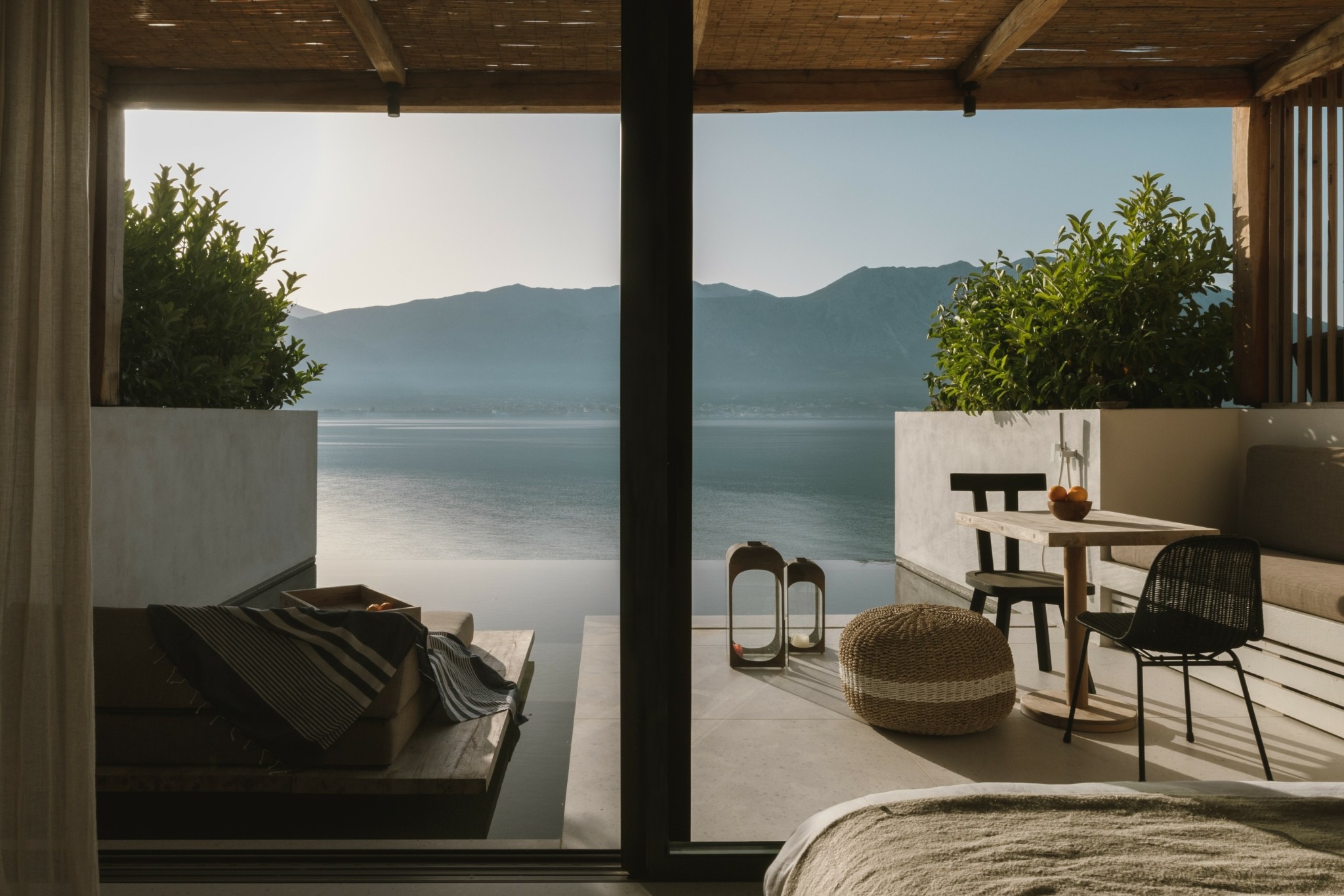 Πρώτο βραβείο για τις καλύτερες σουίτες του 2024 στο Amethyst Selene