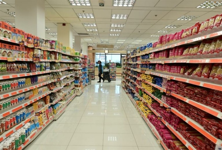 Ακρίβεια: Μετ’ εμποδίων οι μειώσεις στις τιμές για τα προϊόντα (vid)