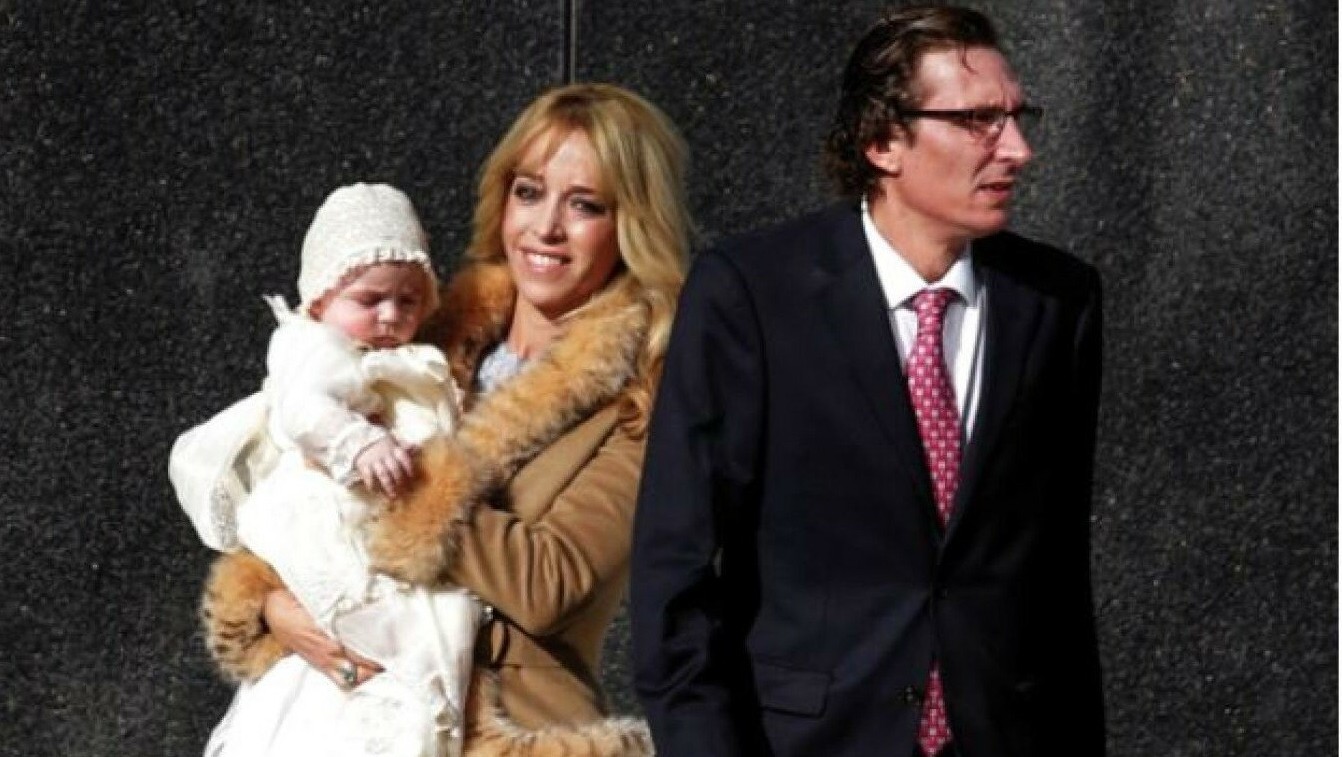 Φερνάντο ντε Μπορμπόν: Πέθανε ο σύζυγος της δημοσιογράφου Νάντιας Χαλαμανδάρη (tweet)