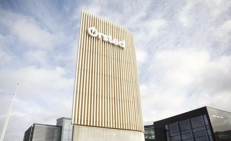 Ørsted: Με νέα ηγεσία και νέα «πράσινα» ομόλογα €750 εκατ.