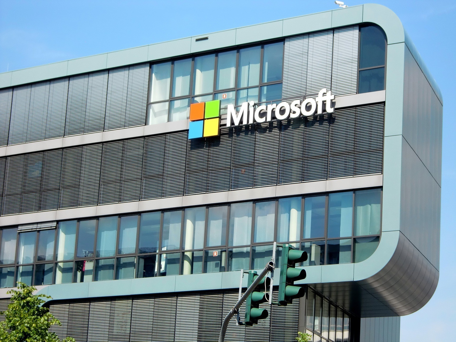 ΓΕΚ ΤΕΡΝΑ: Σε RENCO – ΤΕΡΝΑ Α.Ε. η κατασκευή του 1ου Data Center της Microsoft