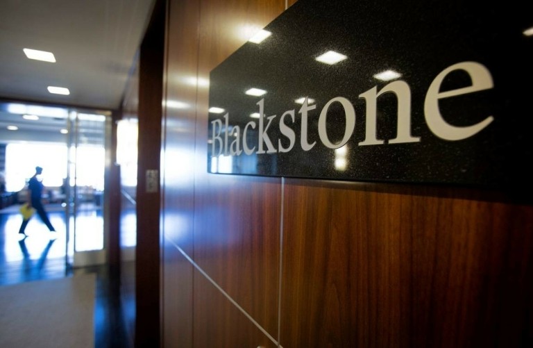 Blackstone: Πωλεί 48 αποθήκες στη Rexford αξίας 1 δισ. δολ.