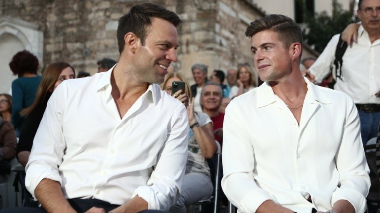 Τάιλερ ΜακΜπέθ: Ο σύζυγος του Κασσελάκη ανοίγει γυμναστήριο στο Κολωνάκι