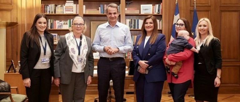 Συνάντηση Μητσοτάκη με γυναίκες με αφορμή την Παγκόσμια Ημέρα της Γυναίκας