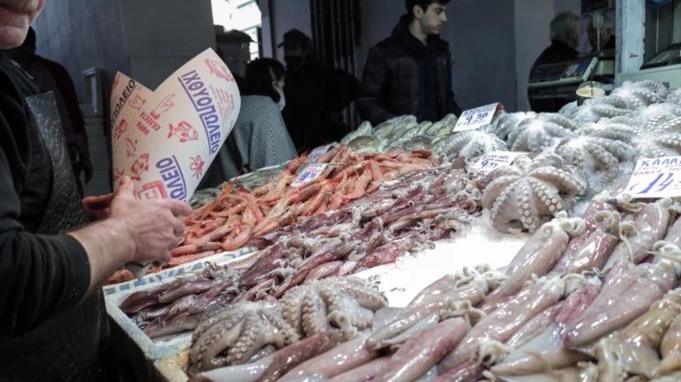 Νηστεία: Πώς επηρεάζει τις καταναλωτικές συνήθειες για τους Ελληνες (πίνακες)