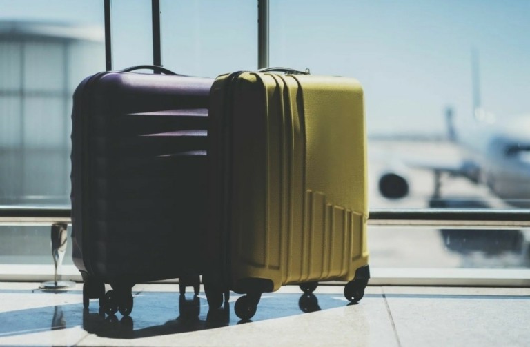 Ταξίδια: Γιατί οι αεροπορικές εταιρείες έβαλαν στο στόχαστρο τις αποσκευές