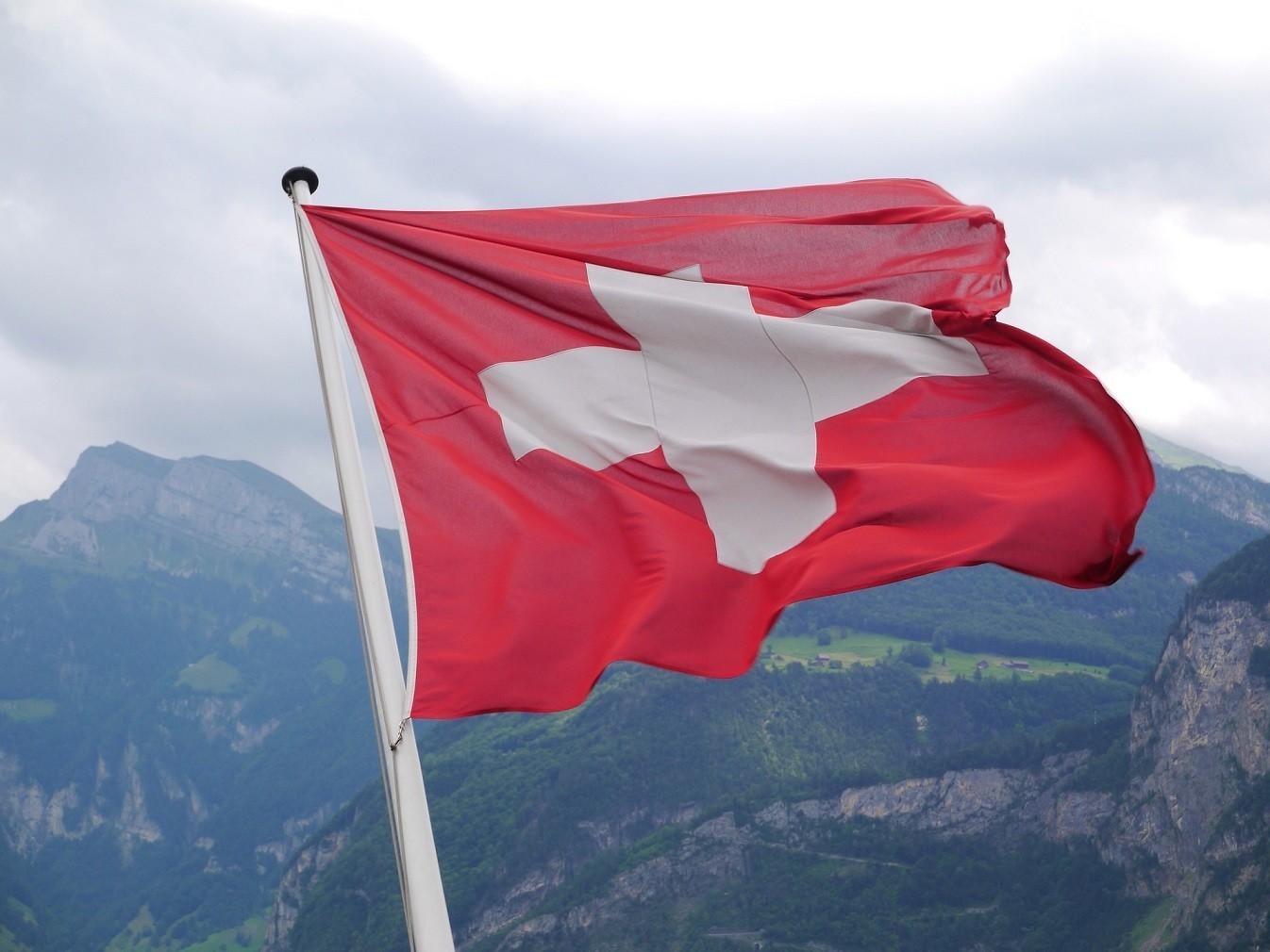 Ιστορικό βήμα στην Ελβετία: Πώς έφτασαν να παίρνουν και 13η σύνταξη