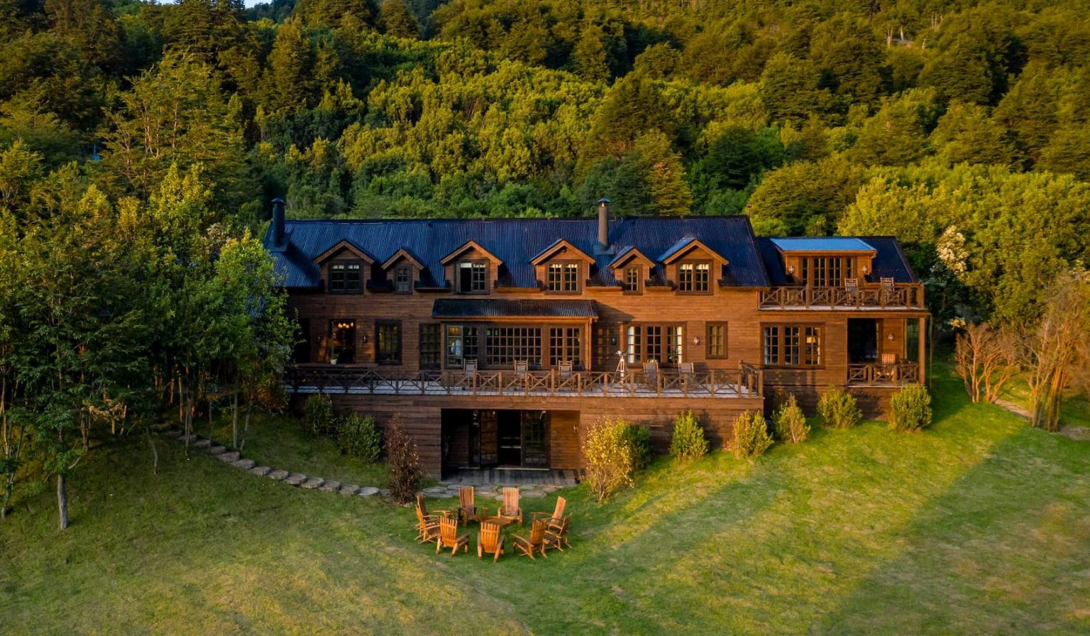 Σκι: Aξέχαστες εμπειρίες στις άκρες του κόσμου