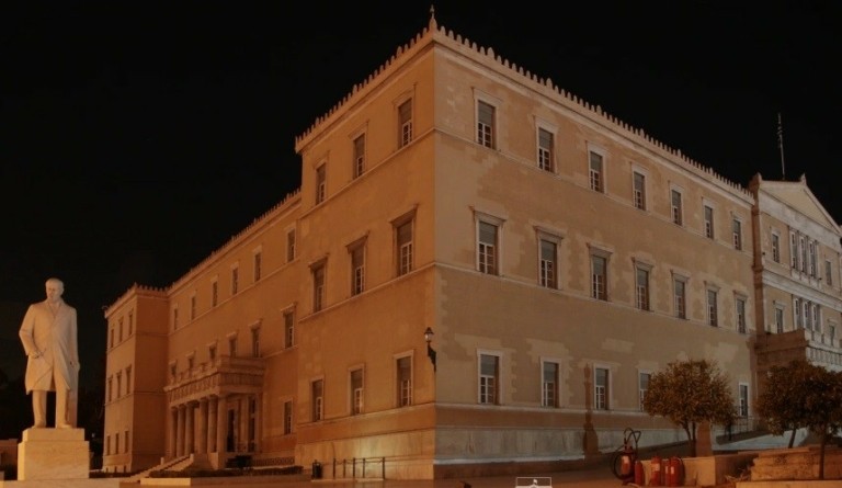 Φορολογικό νομοσχέδιο: 12 μειώσεις φόρων, κίνητρα σε επιχειρήσεις και μεταρρυθμίσεις στη νομοθεσία