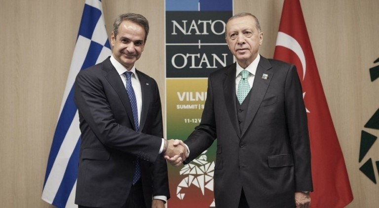 Ελληνοτουρκικά: Μετά τα… ήρεμα νερά πάμε στον πυρήνα των διαφορών – Μητσοτάκης: Μην είμαστε αφελείς και η Τουρκία εξοπλίζεται