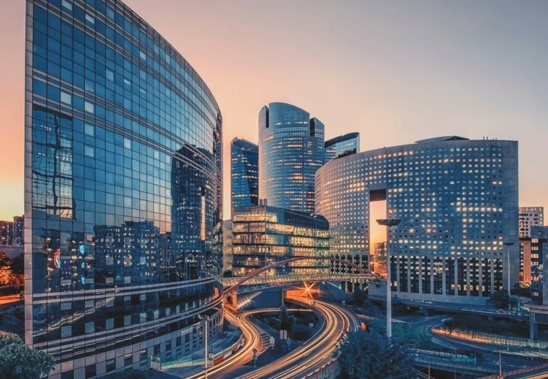 Σε χαμηλό 13 ετών η δραστηριότητα της ευρωπαϊκής αγοράς ακινήτων (πίνακες)