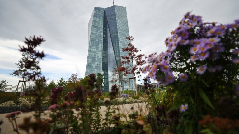 «Δεν πρέπει να κηρύξουμε πρόωρα τη νίκη επί του πληθωρισμού» υποστηρίζουν τα στελέχη της ΕΚΤ