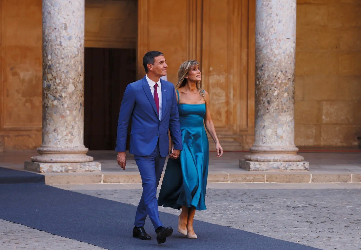 Ο «ταχυδακτυλουργός» Σάντσεθ και το αβέβαιο μέλλον της Ισπανίας επηρεάζουν τις επενδύσεις (γράφημα)