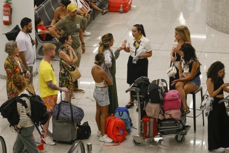 «Tourists go home»: Ποιοι Ευρωπαίοι αντιστέκονται στον μαζικό τουρισμό