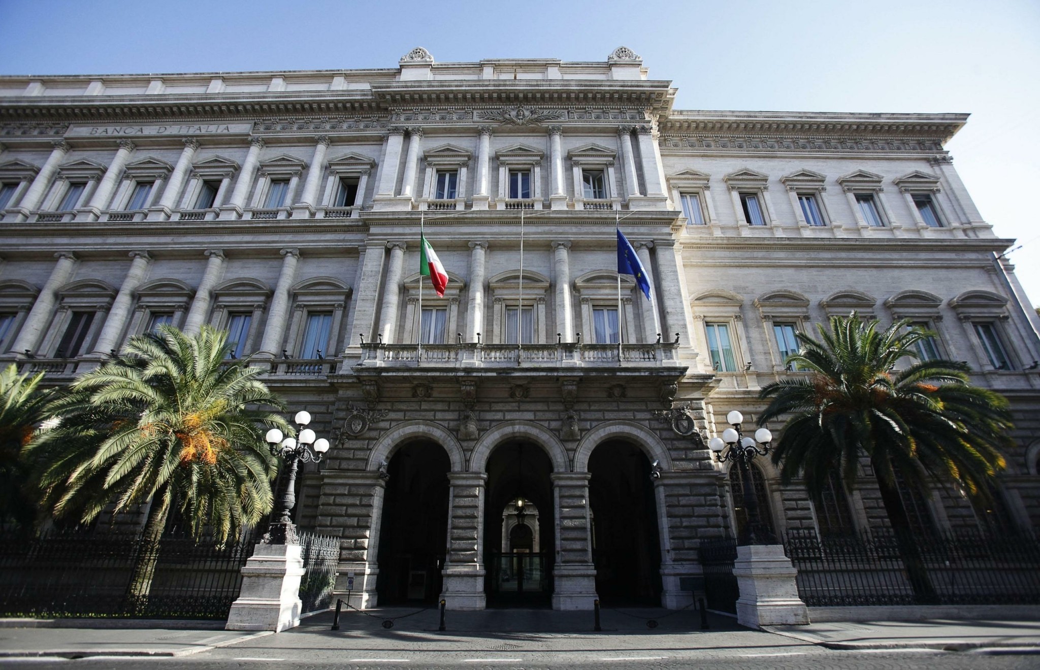 Η ΕΚΤ ετοιμάζει «συγχωροχάρτι» για το ιταλικό χρέος