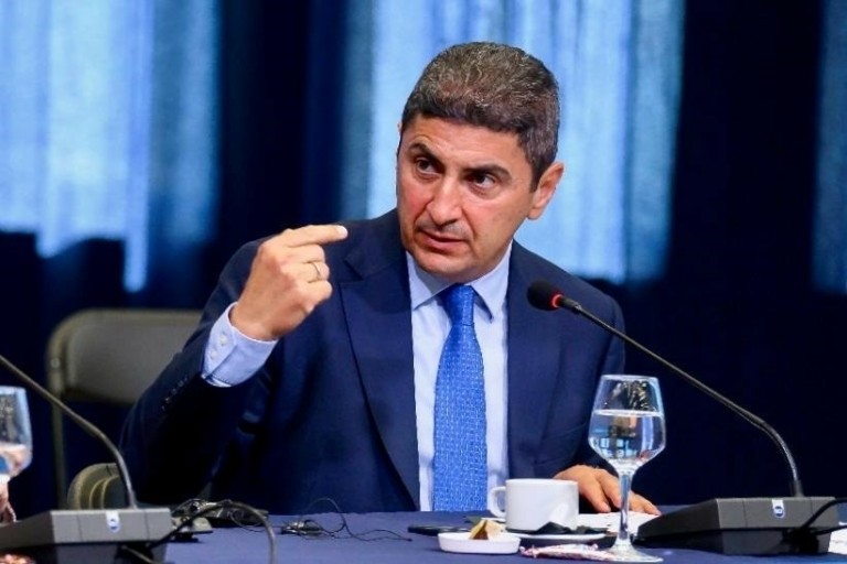 Αυγενάκης στο 9ο Φόρουμ Δελφών: Το καμπανάκι κινδύνου στη διαχείριση των υδάτων έγινε καμπάνα