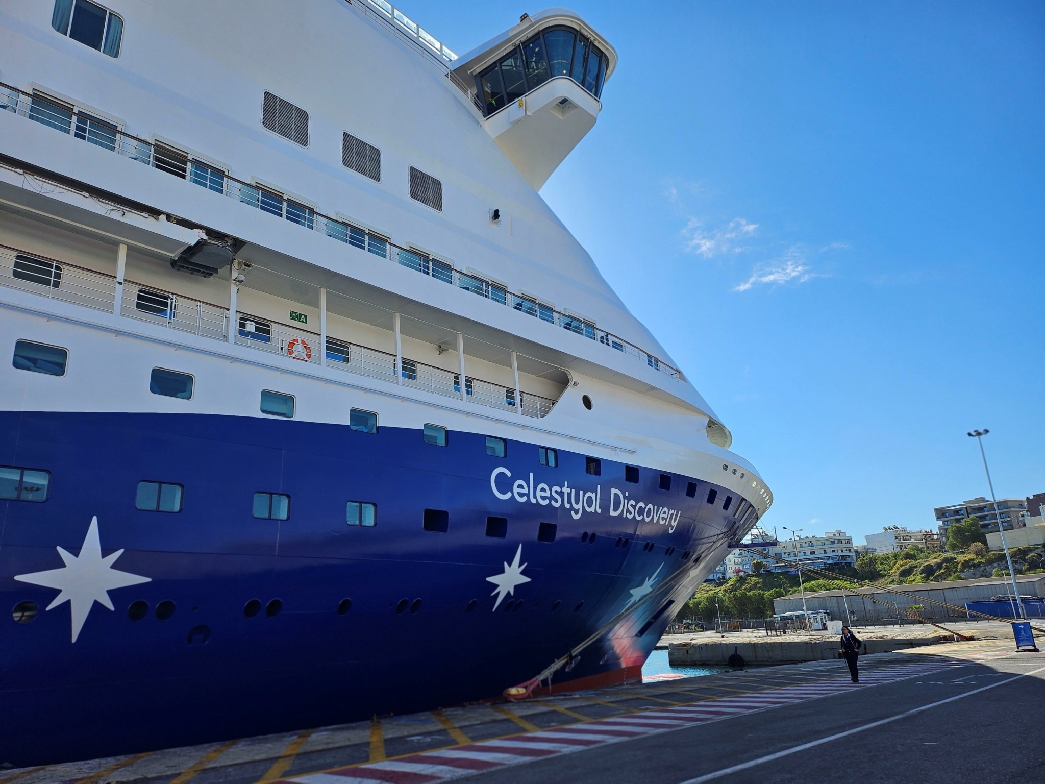 Στο Ηράκλειο κατέπλευσαν τα κρουαζιερόπλοια Celestyal Discovery και Mein Schiff 2 (pics)