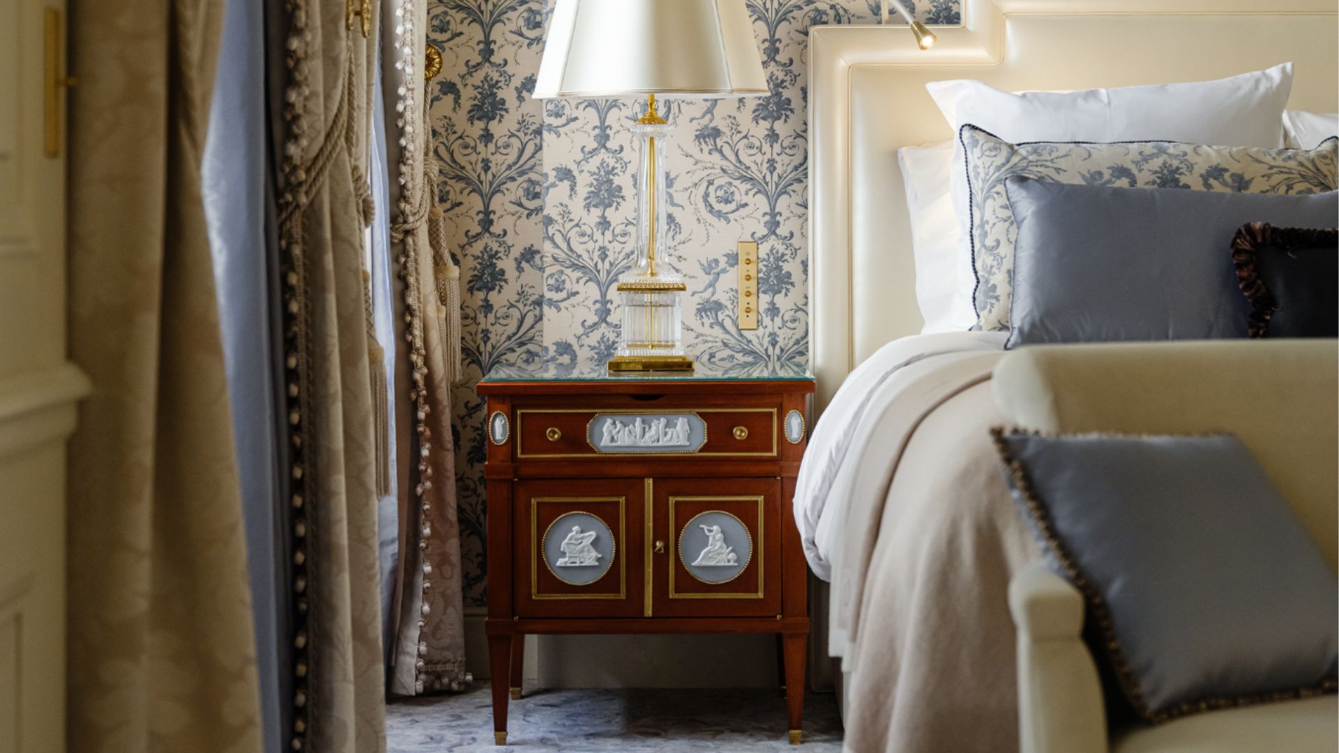 Ενα θρυλικό brand κοσμημάτων δημιουργεί το πιο exclusive ξενοδοχείο στο Παρίσι