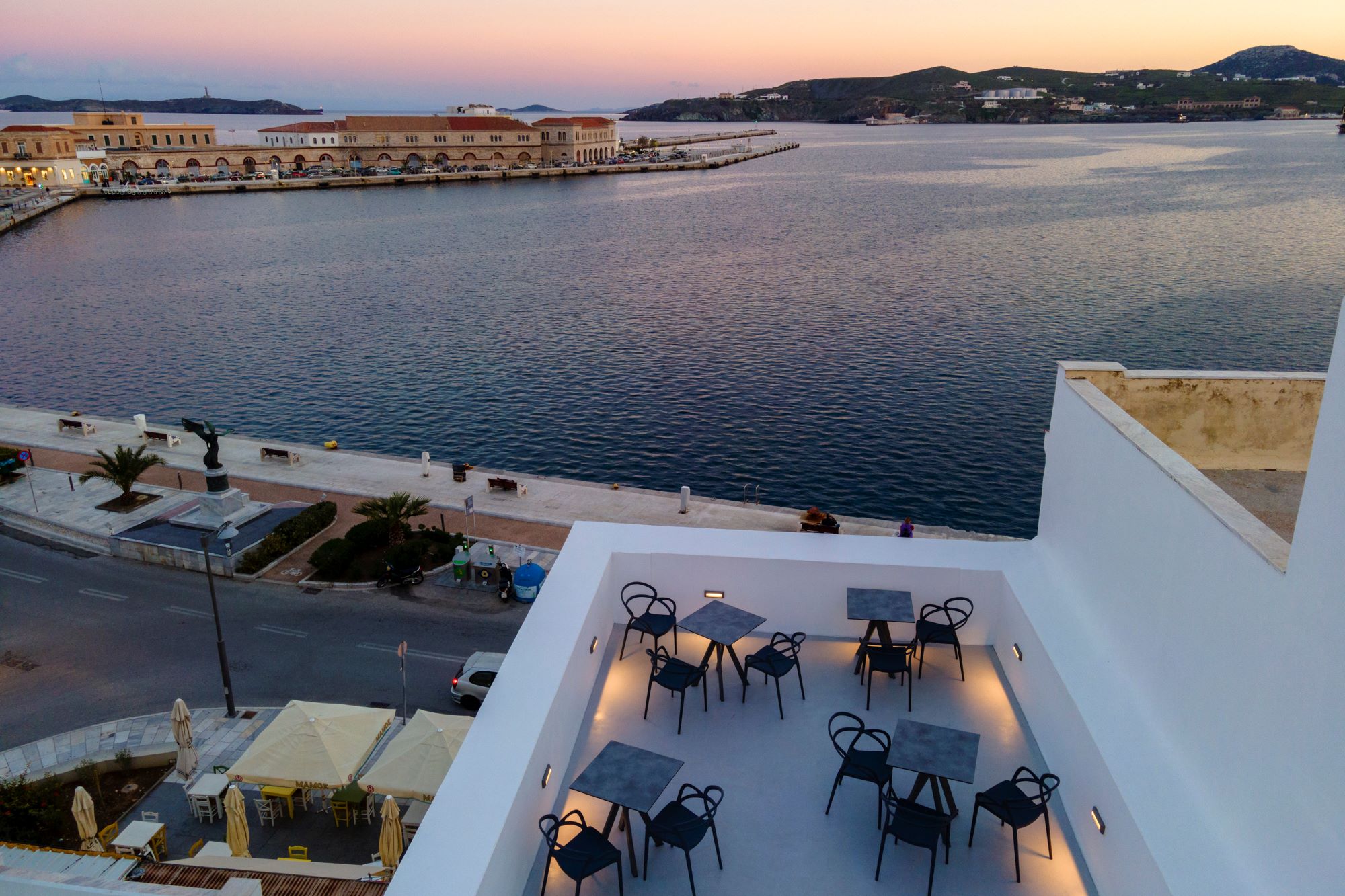 Aria Hotels: Νέο Κυκλαδίτικο κατάλυμα με θέα στο Αιγαίο (pics)