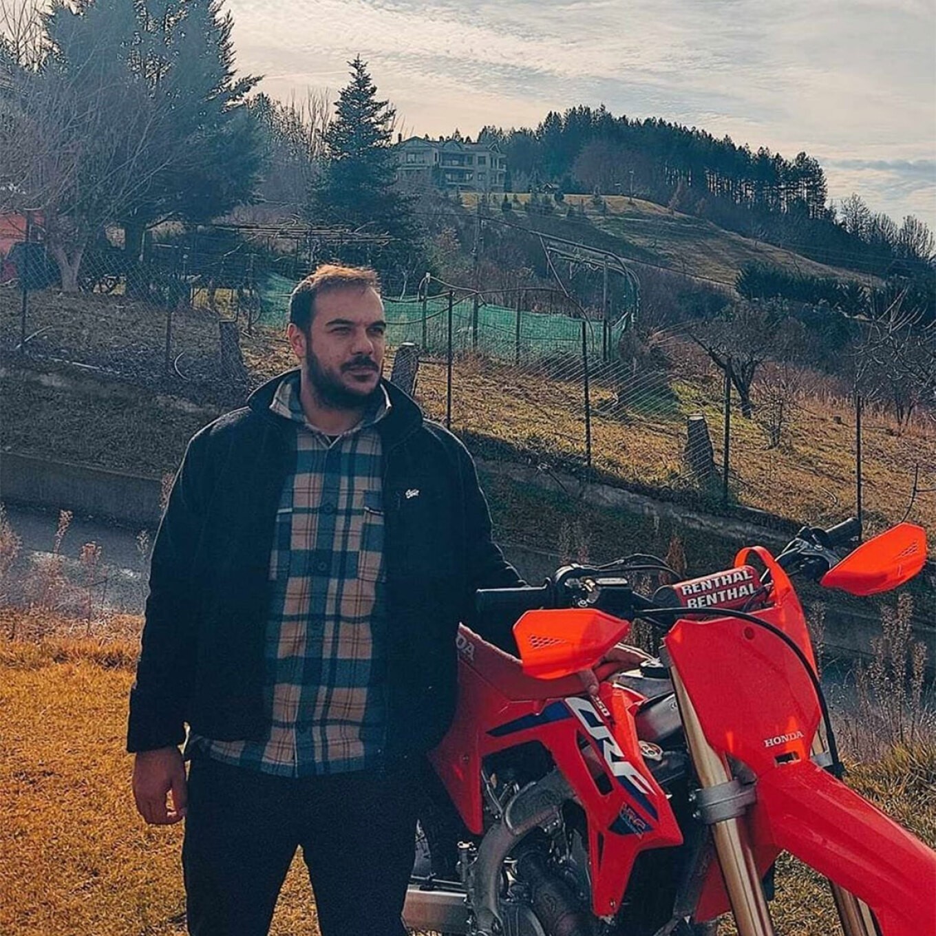 Εννέα συλλήψεις για την κατάρρευση κτηρίου στο Πασαλιμάνι που προκάλεσε τον θάνατο του 31χρονου αστυνομικού