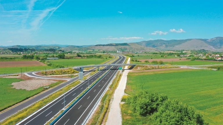 Ε65: Πώς μείωσε σε 3 ώρες το ταξίδι Αθήνα – Τρίκαλα (pics)