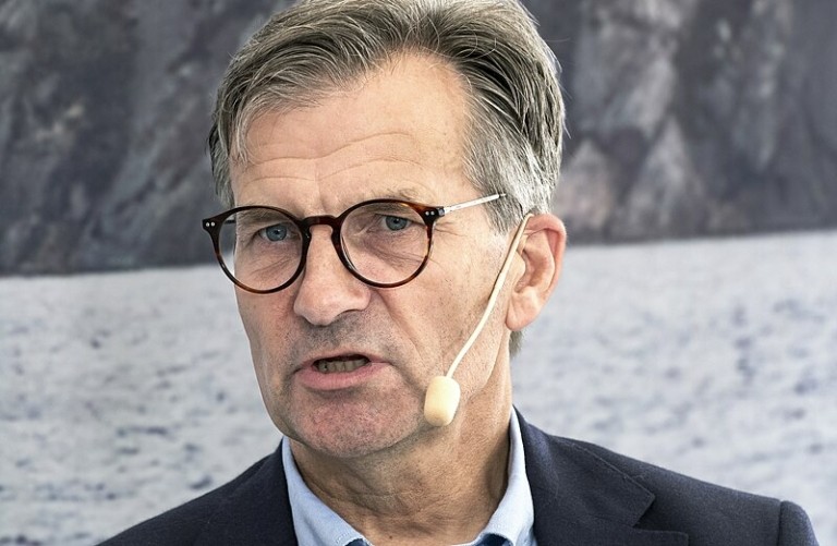 Έρικ Θεντέεν (Riksbank): Ζητά προσεκτική χαλάρωση για να αποφευχθεί η αύξηση της ζήτησης