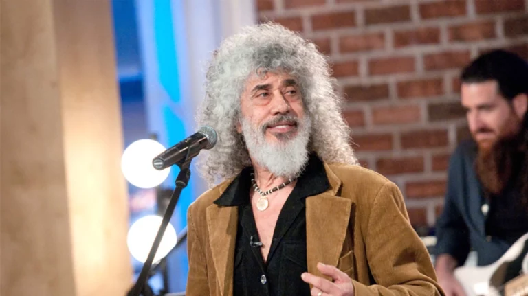 Στον Εισαγγελέα ο Γιάννης Γιοκαρίνης μετά την επίθεση στη σύζυγό του