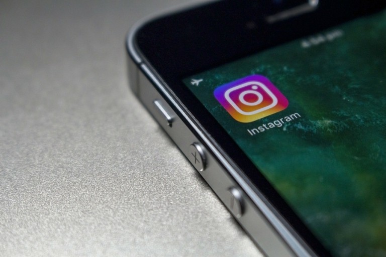 Instagram: «Φρένο» στον σεξουαλικό online εξαναγκασμό (sextortion) των εφήβων – Τα νέα εργαλεία