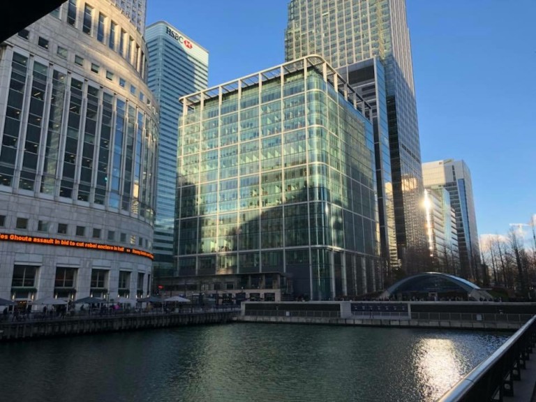 Κόντρα στο ρεύμα η Morgan Stanley: Παραμένει στην Canary Wharf για άλλα 10 χρόνια