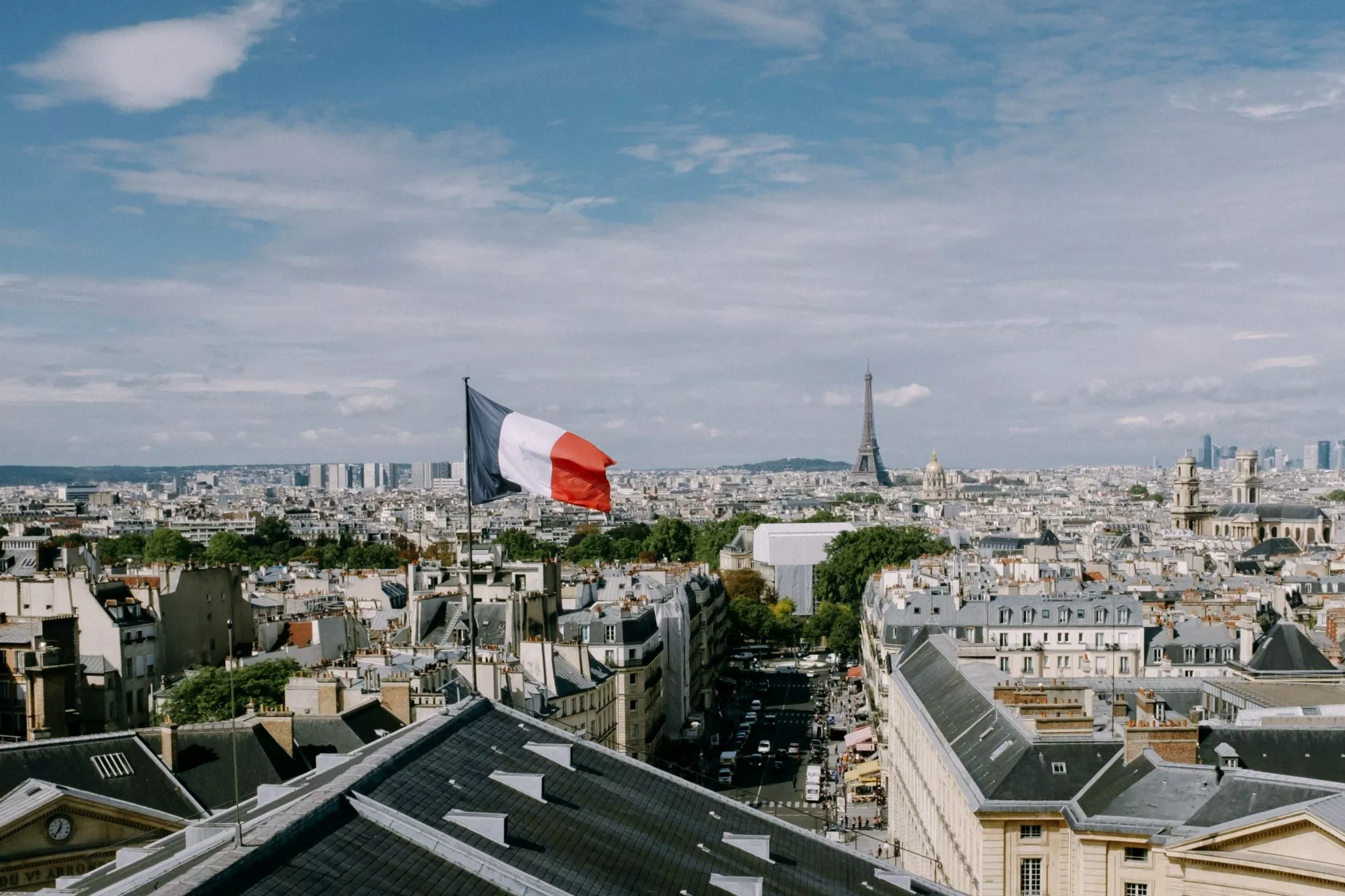 Καλό το timing για επενδύσεις σε εμπορικά ακίνητα στο Παρίσι – Σε χαμηλό 15 ετών οι τιμές