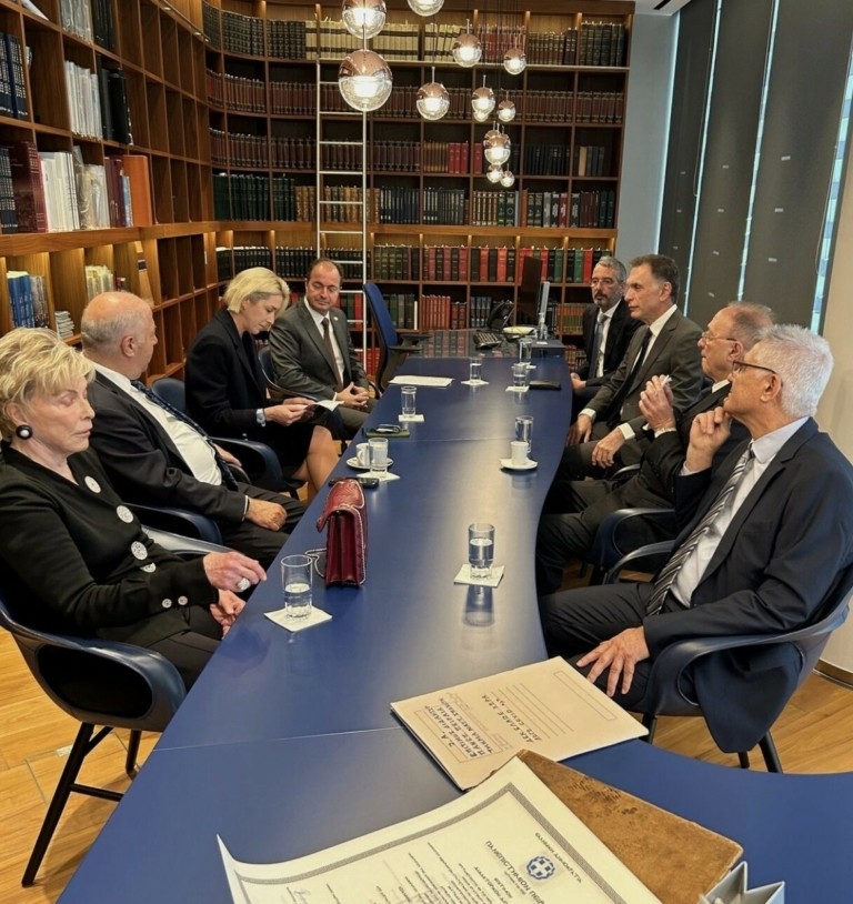 Το Πανεπιστήμιο Πειραιά τιμά τον αείμνηστο Ιωάννη Αγγελικούση