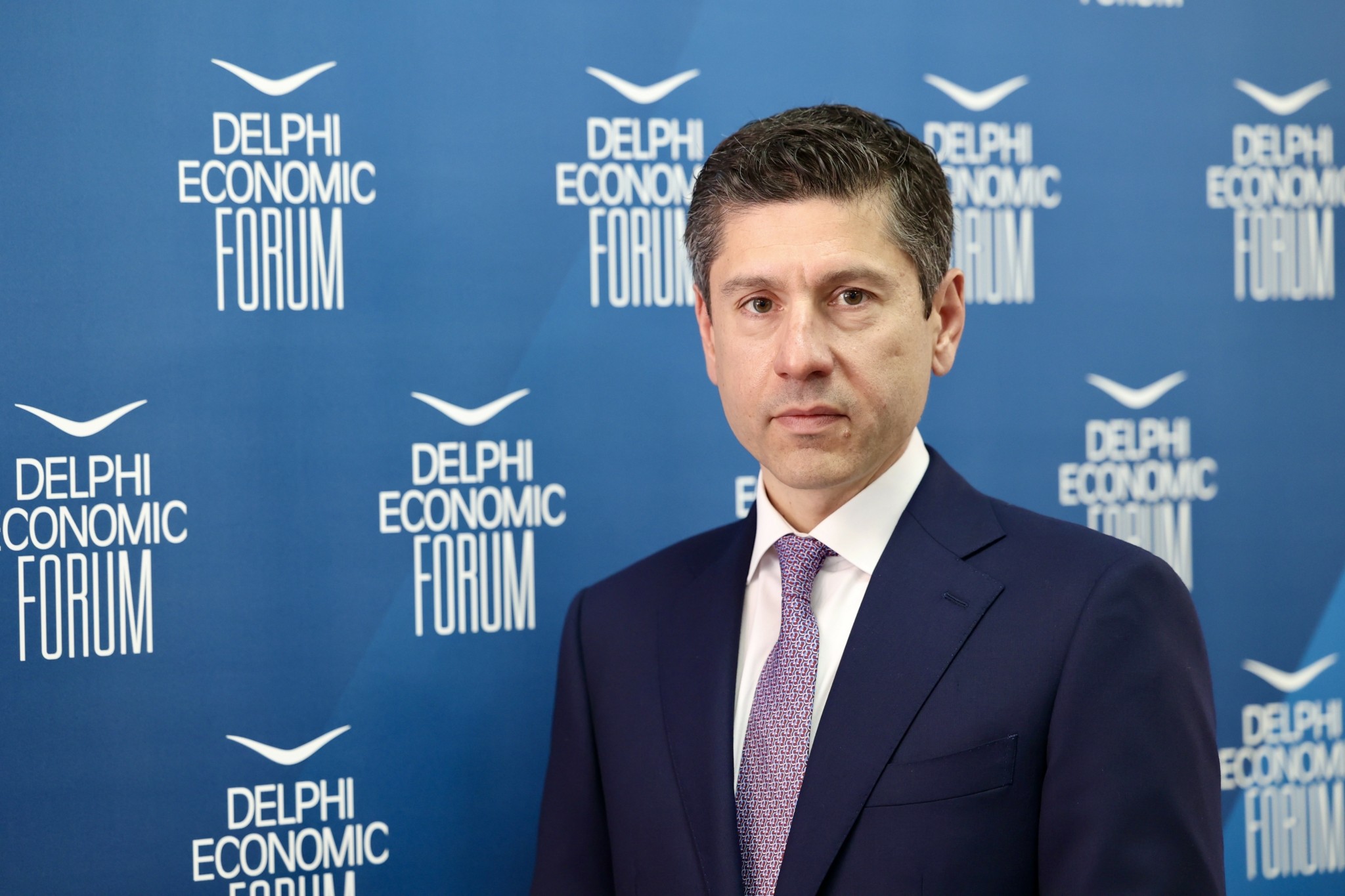 Αναστασάτος (Eurobank): Η οικονομική ανάπτυξη ενισχύει τη βιωσιμότητα του δημόσιου χρέους