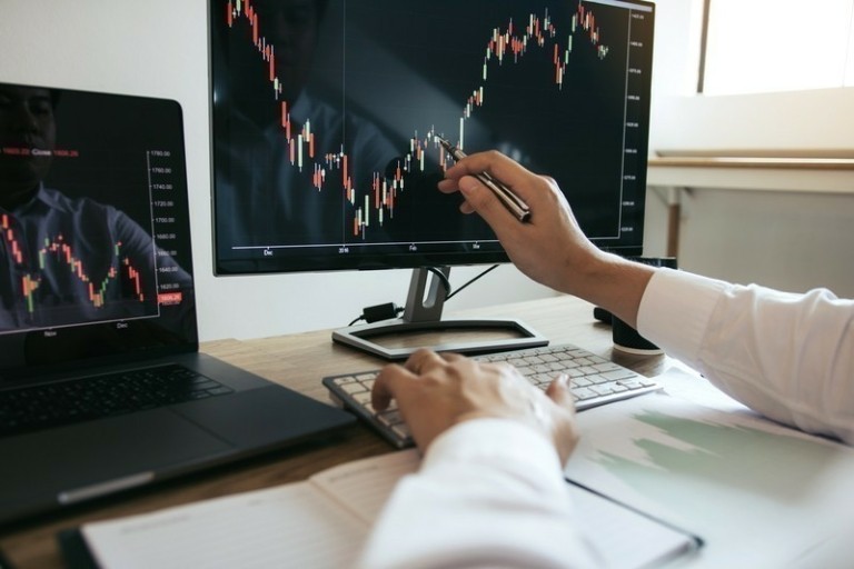 Στις αγορές βγαίνει το ελληνικό Δημόσιο για €250 εκατ. με επανέκδοση 10ετούς