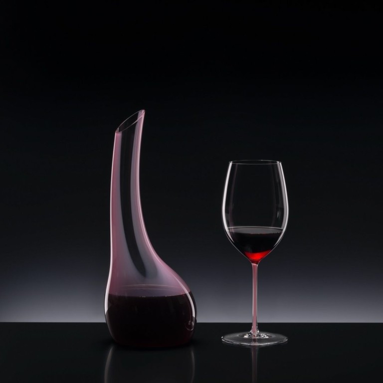 Μετάγγιση κρασιού: Πότε είναι απαραίτητη και πότε δεν έχει νόημα