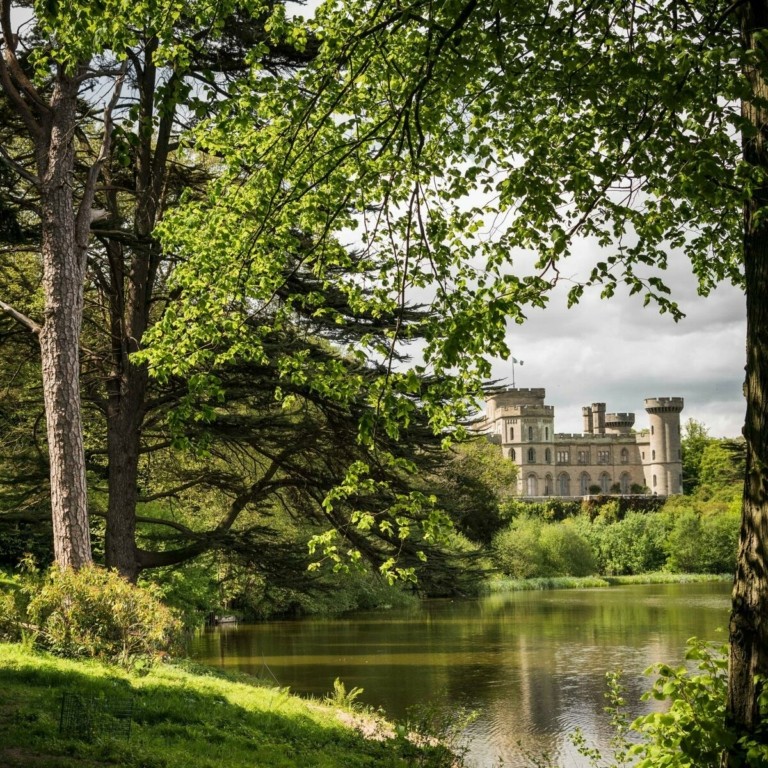 Tο κάστρο της τηλεοπτικής σειράς Succession είναι βγαλμένο από παραμύθι