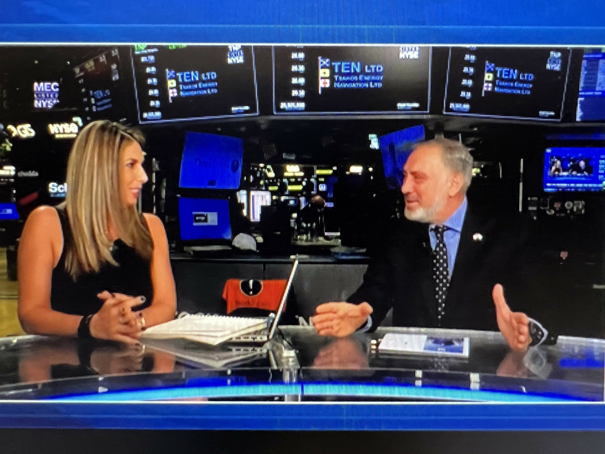 Νίκος Τσάκος στο NYSE: Κάνει ράλι η μετοχή της ΤΕΝ με στόχο να ξεπεράσει τα 30 δολάρια (pics)