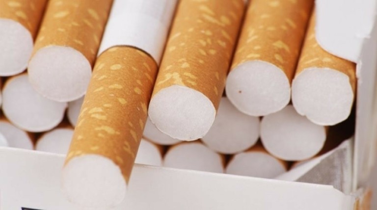 ΕΛΑΣ: Συνελήφθησαν δύο άτομα που μετέφεραν 1.000 λαθραία πακέτα τσιγάρων και καπνού