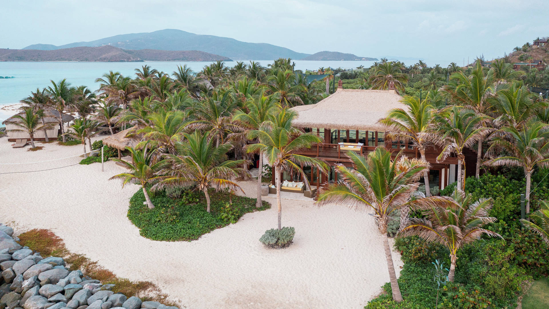 Πώς είναι η εμπειρία στο ιδιωτικό νησί του Richard Branson στην Καραϊβική