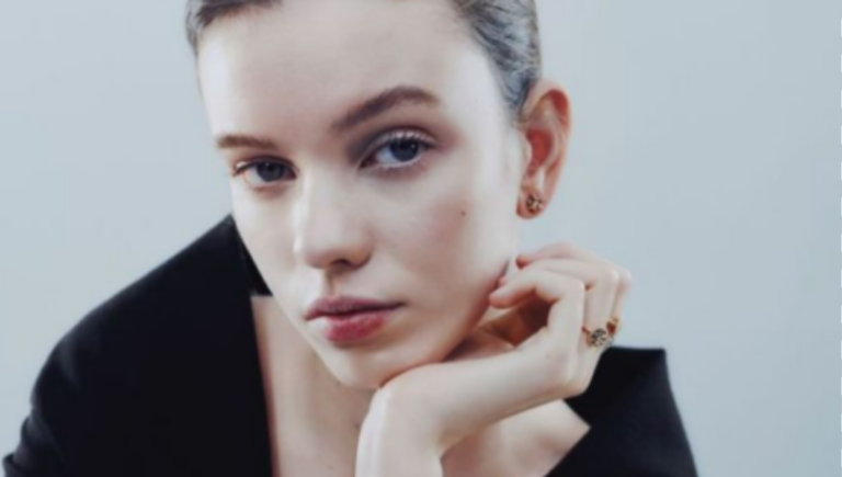 Το «τρελό» ταξίδι του 19χρονου supermodel από τη Βόρεια Ιρλανδία στις πασαρέλες του Dior (pics)