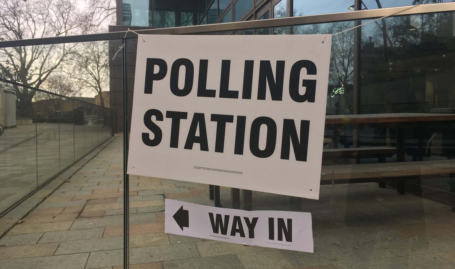 Το «φάντασμα» της κατάρρευσης της βρετανικής αγοράς στοιχειώνει τις εκλογές (πίνακες)